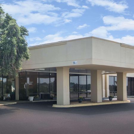 Days Inn By Wyndham Clanton Al Esterno foto